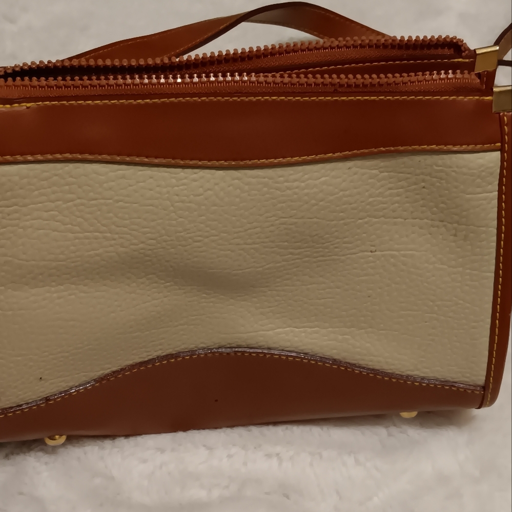 Dooney & Bourke Crossbody - Picture 5 of 9